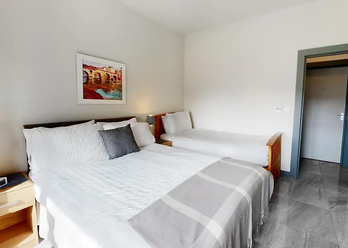 Finkle Green B & B